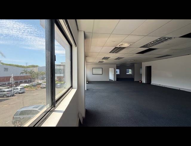645M² OFFICE TO LET IN UMGENI BUSINESS PARK